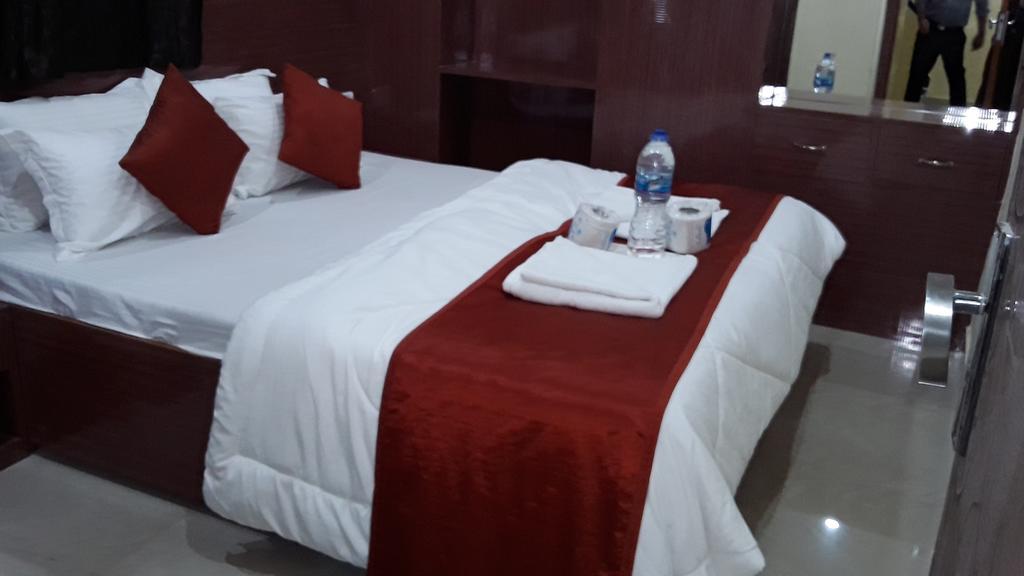 Oyo 66643 Khan Guest House Kalkuta Zewnętrze zdjęcie